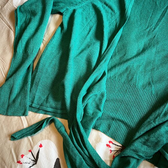 Crossover tie-up ballet sweater in XL - Picture 4 of 7